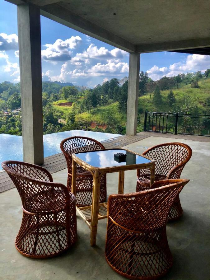 Riverbank Resort Гампола Экстерьер фото